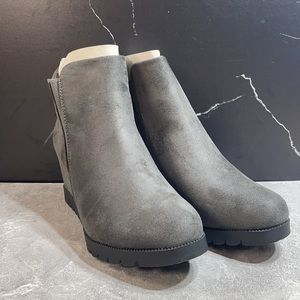 DREAM PAIRS Womens Suede Low Wedges Ankle Boots